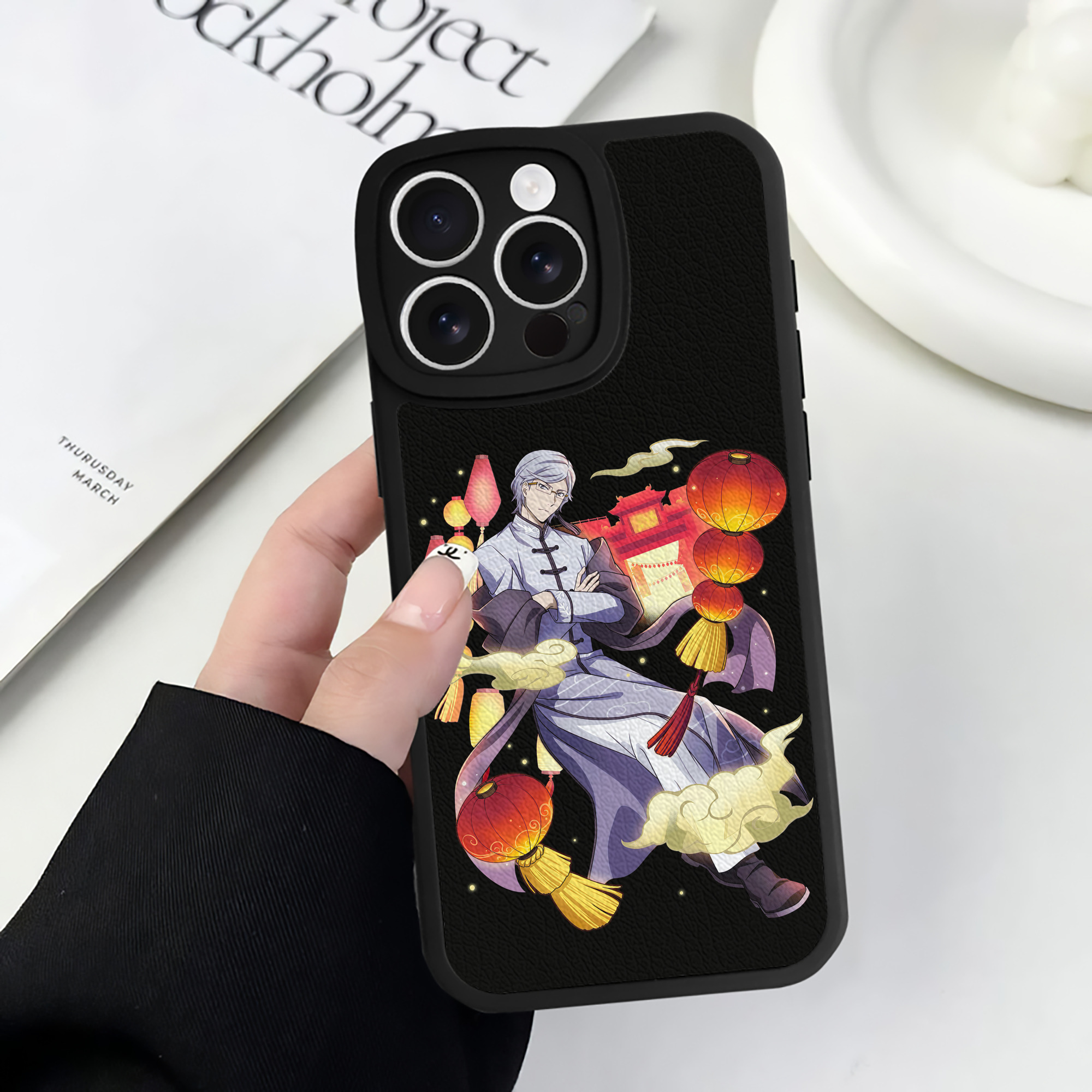 （画像用） 文豪ストレイドッグス Bungo Stray Dogs 【iPhone 16シリーズ対応】シリコンスマホケース（レザー調） 材質：シリコン